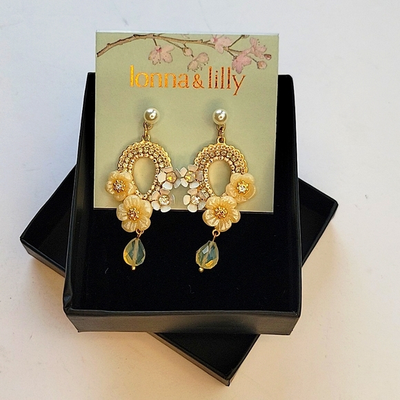 Lonna & Lilly BOHO Floral & Crystal Chandelier Earrings Gold - Picture 3 of 10